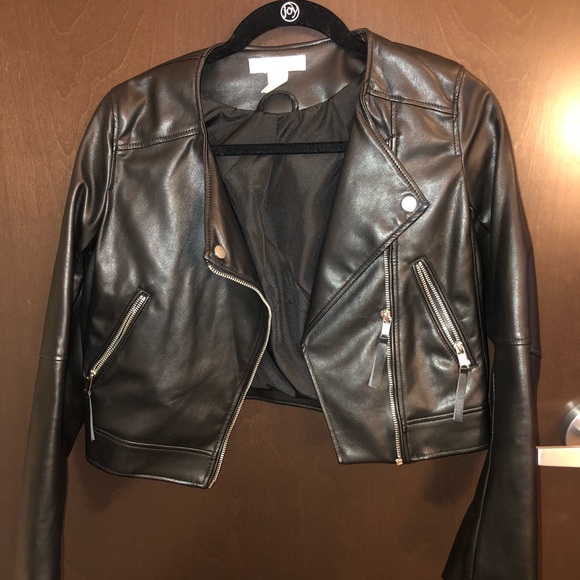 Jackets & Blazers - Cropped Leather Jacket